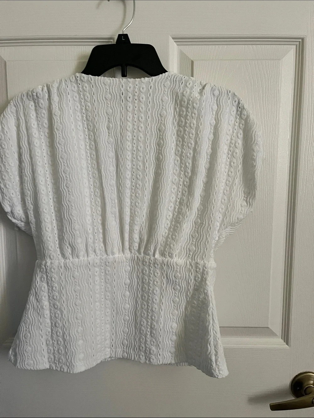 LOFT White Eyelet V-Neck Puff Sleeve Peplum Top